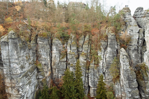 Berg Schöne Berglandschaft Berg in Wolken Berghorizont Erstaunlicher Berg Berg