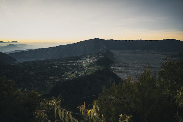 Bergbromo bei Sonnenaufgang