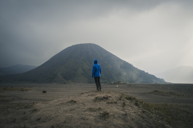 Bergbromo bei Sonnenuntergang