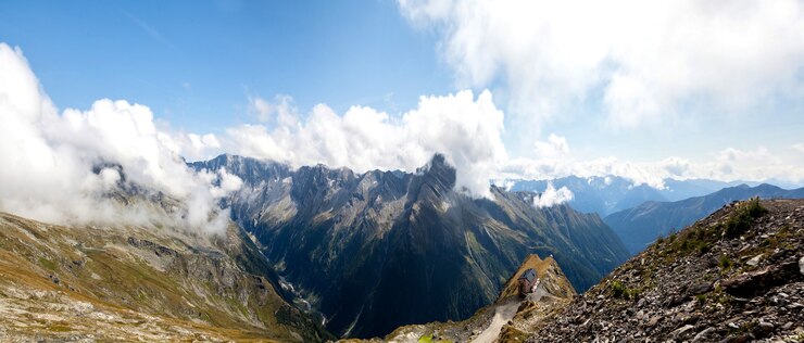 Foto berge im nationalpark hohe tauern in den alpen in österreich. hintergründe
