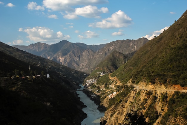 Berge in der Nähe von Devprayag Indien