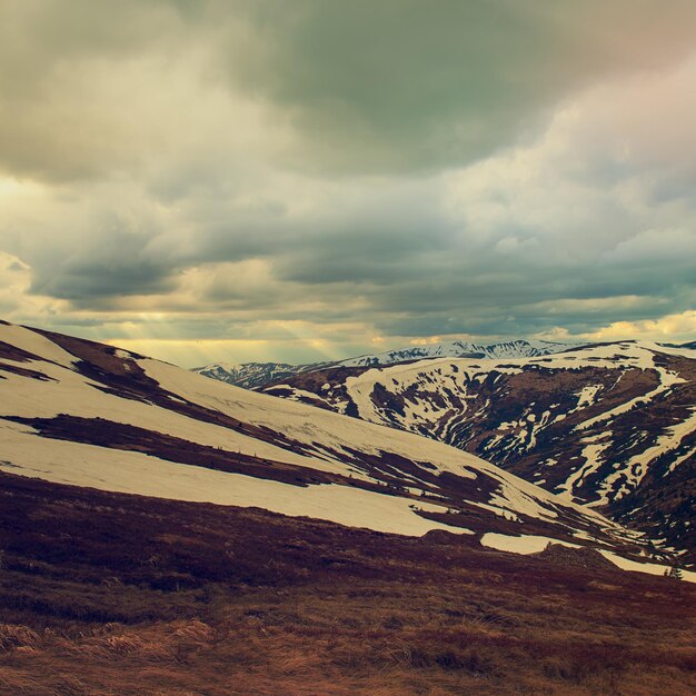 Berge mit Schnee