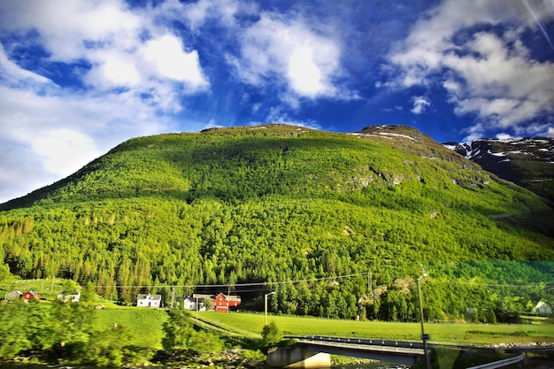 Foto berge und täler von norwegen