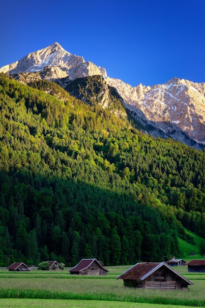 Berggipfel Alpspitze Sommertag in der Nähe von Garmisch Partenkirchen Bayern Deutschland