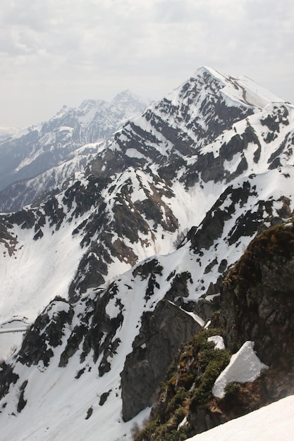 Berggipfel im Schnee