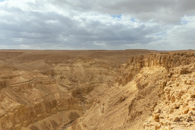 Berglandschaft in der Arava-Wüste Israel