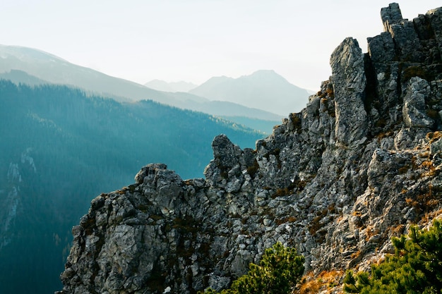 Berglandschaft mit Felsen