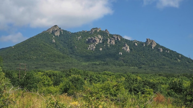 Berglandschaften des Nordkaukasus, Berg Beshtau. Pjatigorsk, Russland.