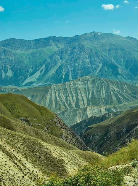 Bergplateaustraße zum Bezirk Kazarman der Region JalalAbad im Westen Kirgisistans