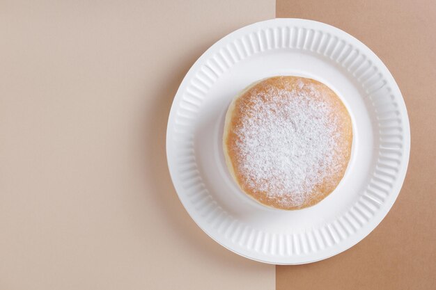 Berliner Krapfen auf einem Teller