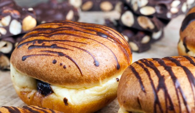 Berliner Krapfen mit Schokoladenfüllung