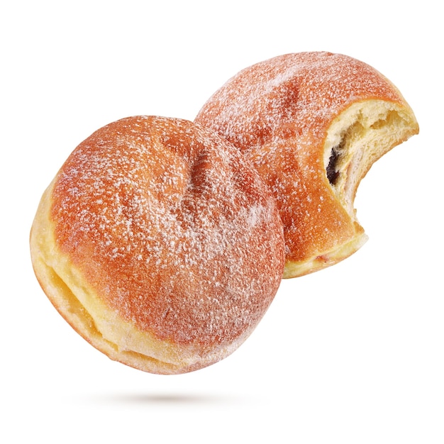 Berliner pfannkuchen ou donut isolado no fundo branco