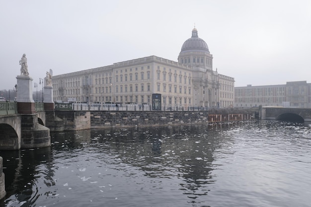 Berliner Schloss Humboldt Forum Museumsinsel ilha dos museus