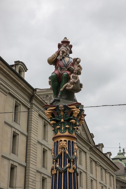 Bern, Schweiz - 27. Juni 2017: Kinderfresser oder Ogerbrunnen in Bern, Schweiz, Europa