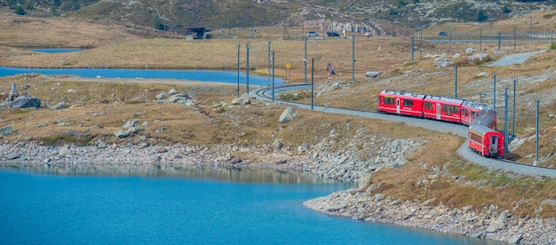 Bernina trem vermelho