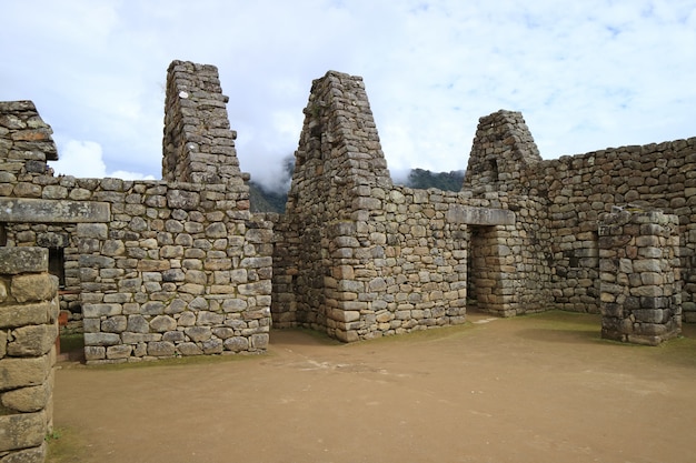 Überreste der alten Struktur von Machu Picchu, Provinz Urubamba, Peru