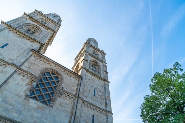 Berühmte Grossmunster Kirche in Zürich