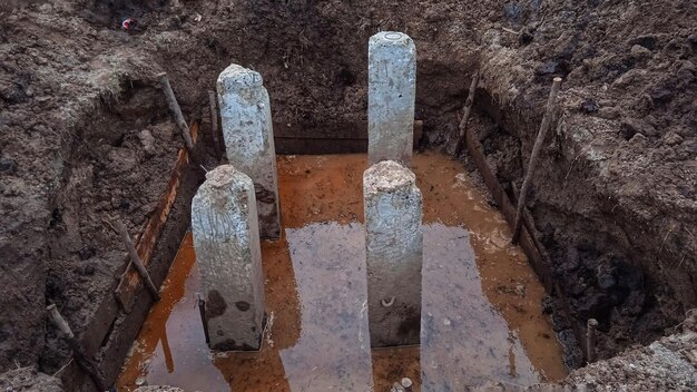 Foto betonhaufen auf der baustelle