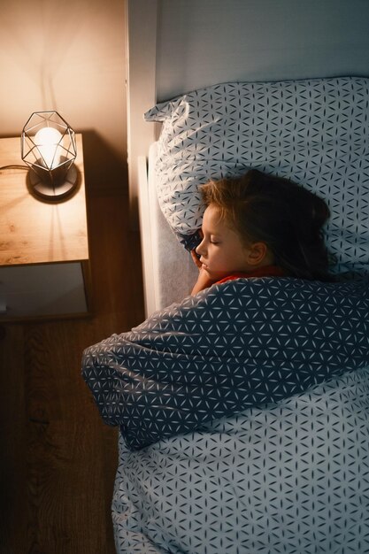 Bett für Kinder Nachtlampe im Schlafzimmer