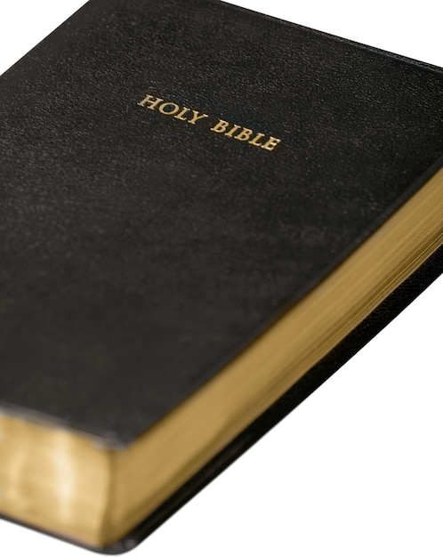 Bibelbuch auf weißem Hintergrund