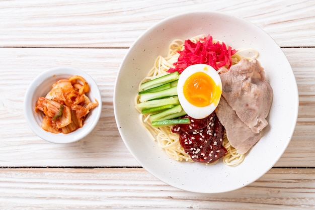 bibim naengmyeon - fideos fríos coreanos