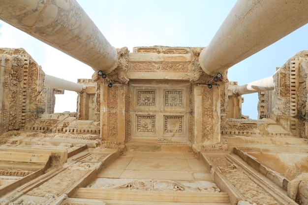 Bibliothek von Celsus in Ephesus