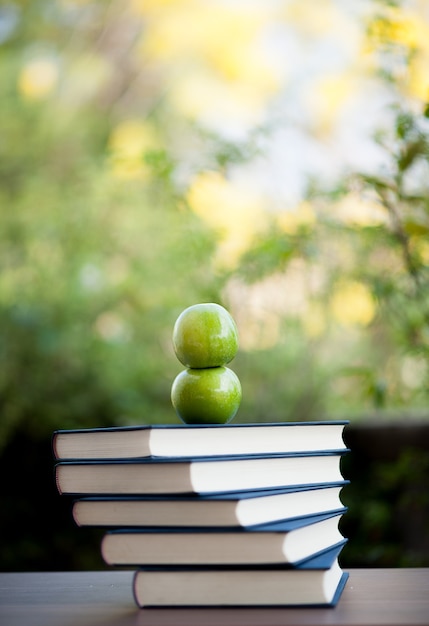 Foto bibliotheks-studien-pädagogische ausrüstung