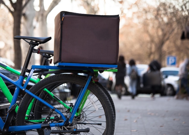 Bicicleta clásica aparcada