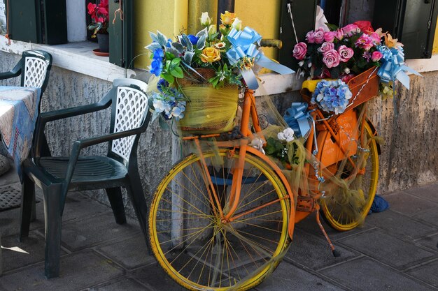 Foto la bicicleta fiorita