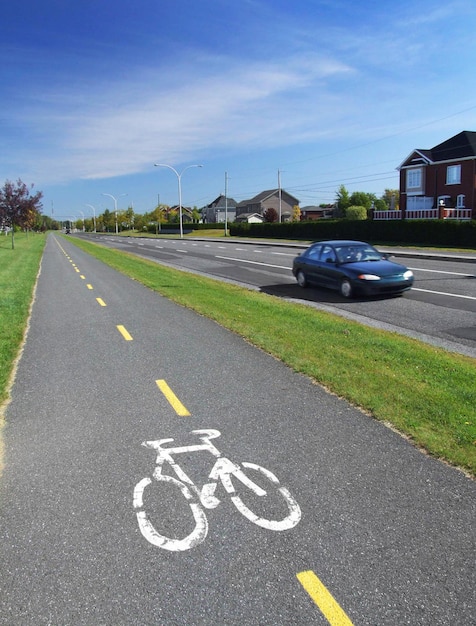 Bicicleta frente al coche