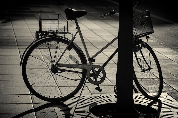 Bicicleta retro en la calle