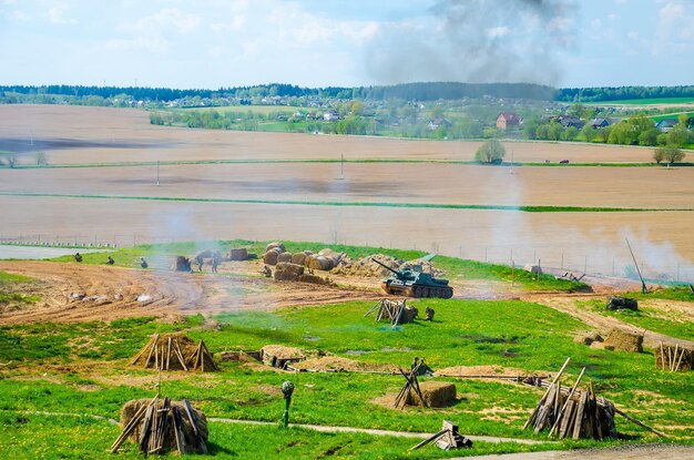 BIELORRUSIA MINSK. En el centro histórico y cultural Línea de Stalin. Día de la victoria el 09 de mayo