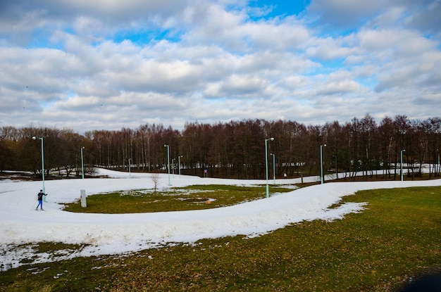 BIELORRUSIA MINSK. En el centro de Minsk han sido competiciones de esquí