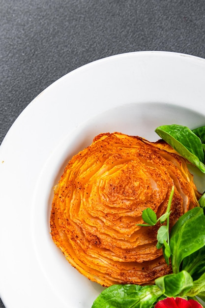 bife de repolho vegetariano comida vegana ou vegetariana refeição saudável lanche comida na mesa cópia espaço comida