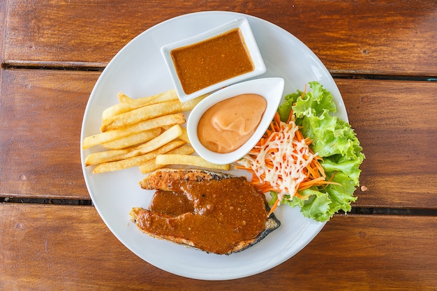 Bife de salmão de peixe