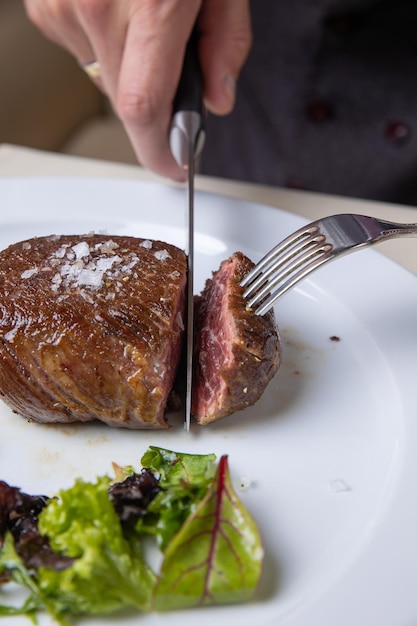 bife delicioso no restaurante