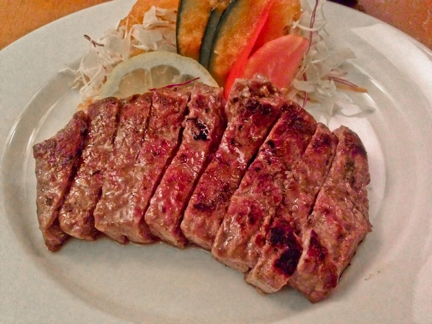 Bife japonês de carne de kobe premium raro médio come