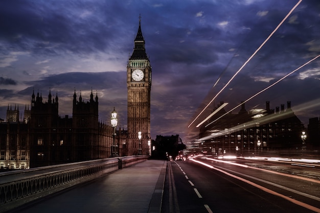 Foto big ben clock tower, em londres, inglaterra