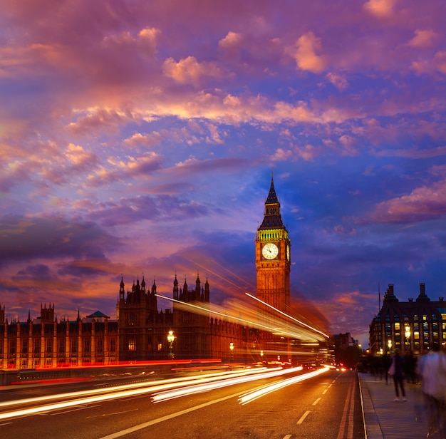 Big ben clock tower, em londres, inglaterra