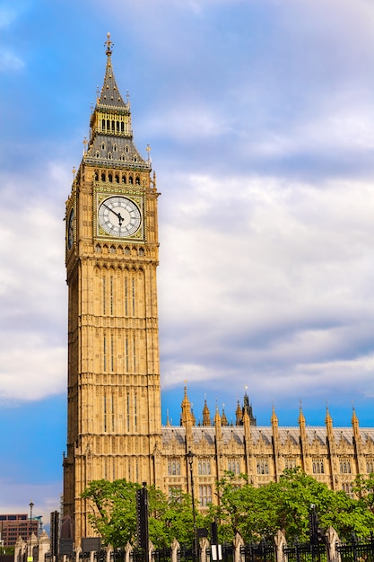 Big Ben Clock Tower in London England