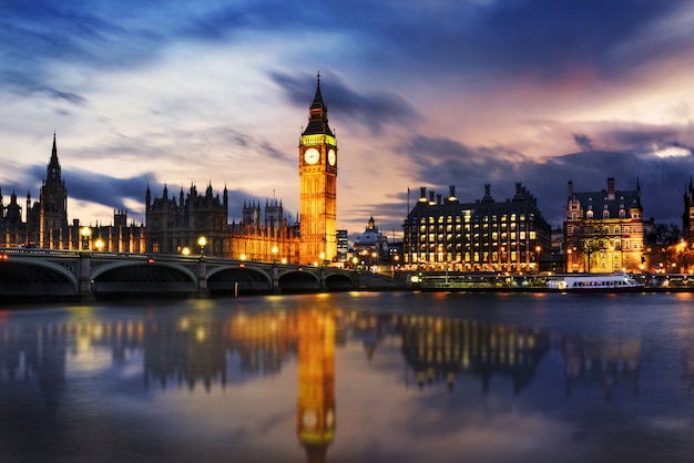 Big Ben e Casa do Parlamento