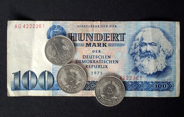 Billete de marca DDR