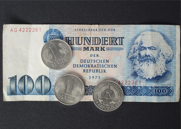 Billete de marca DDR