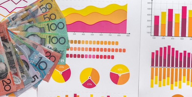 Foto billetes de dólar australianos en el libro de cuentas bancarias concepto financiero