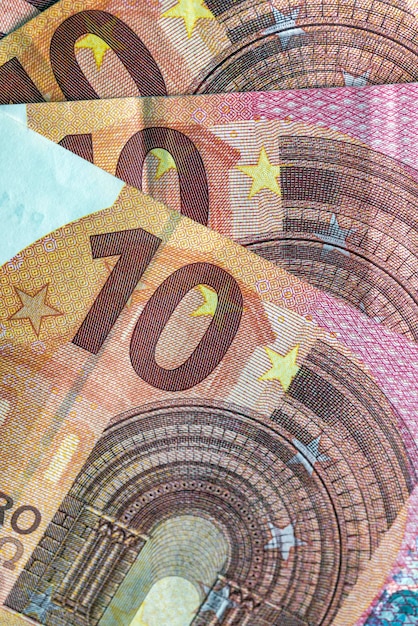 Billetes en euros con un valor nominal de diez euros