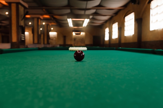 Billiard-Tisch