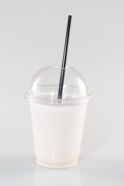 Bio-Fruchtshake Smoothie Tasse Glas gehen