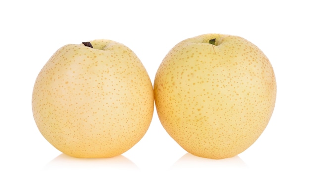 Birnenfrucht lokalisiert auf Weiß.