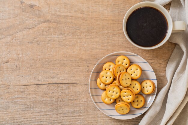 biscoito com geléia de abacaxi