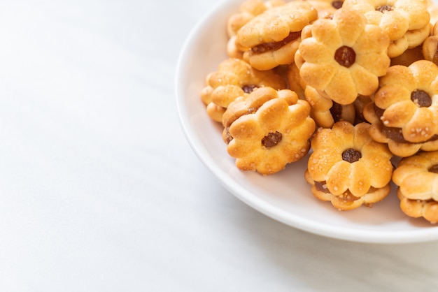 biscoito com geléia de abacaxi